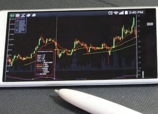 Analisi sui Mercati: Sterlina in Calo, Oro in Ripresa trading online investimenti