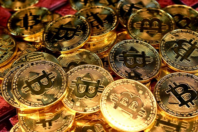 executium-4KJJezDyo3M-unsplash Trading su criptovalute