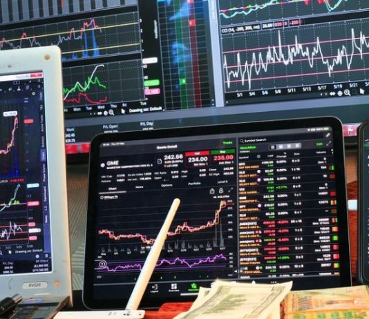 Investire su Tesla – Apple e Paypal certificates in borsa