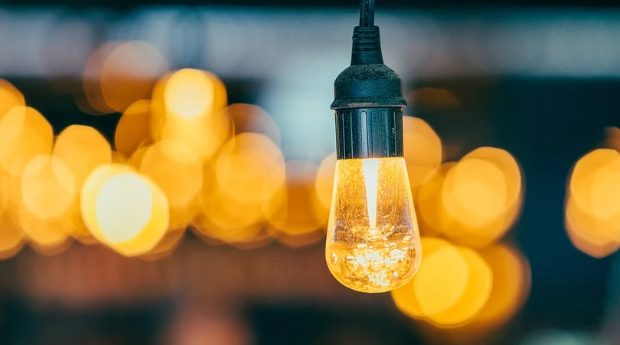 investire su Enel Eni settore energetico
