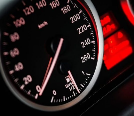 Investire nel Settore Automotive con un Certificato su Stellantis investire sul settore automobilistico