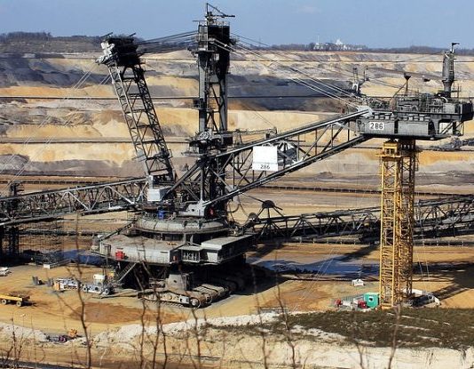 investire sul settore minerario estrattivo