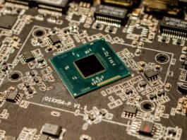 Un certificato con cedola mensile sul settore dei semiconduttori investire su semiconduttori e microchips