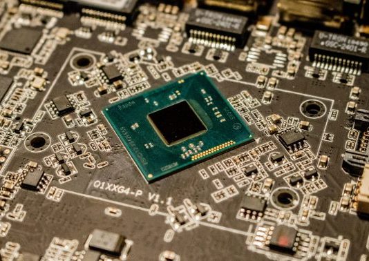 Certificati per Investire sul Settore Microchip investire su semiconduttori e microchips