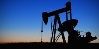 investire sul petrolio