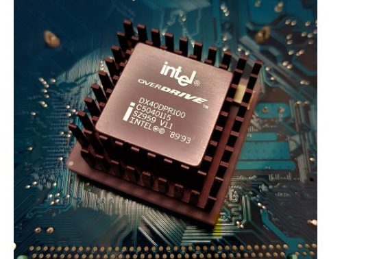 Focus sulle azioni di Intel con il certificato ISIN XS2912572752 Azioni INTEL